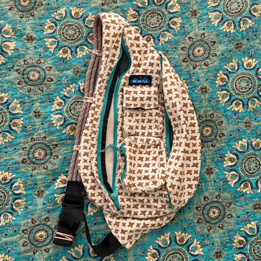 Older Design KAVU